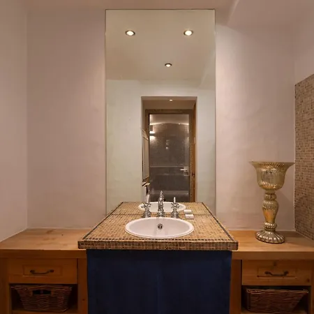 Jenna - By Emerald Verbier