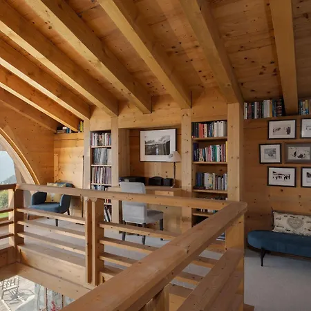 Jenna - By Emerald Verbier