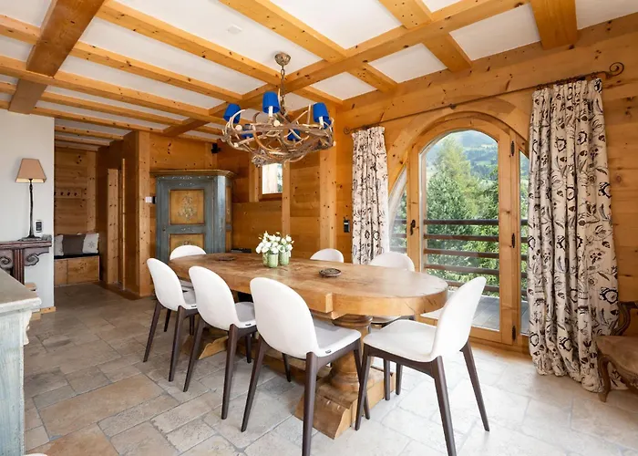 בקתה Jenna - By Emerald