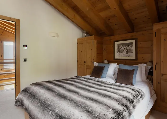 Jenna - By Emerald וורבייה